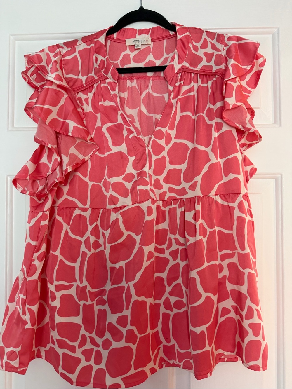 Umgee Pink and Cream Ruffle Sleeve V-Neck Blouse